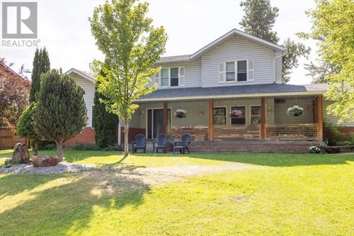 1102 12 Ave, Fernie, BC, V0B1M1 | Card Image