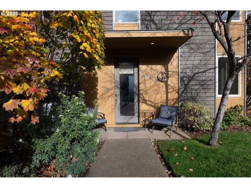 26-26 Mosier Creek Pl, Mosier, OR, 97040-9615 | Card Image