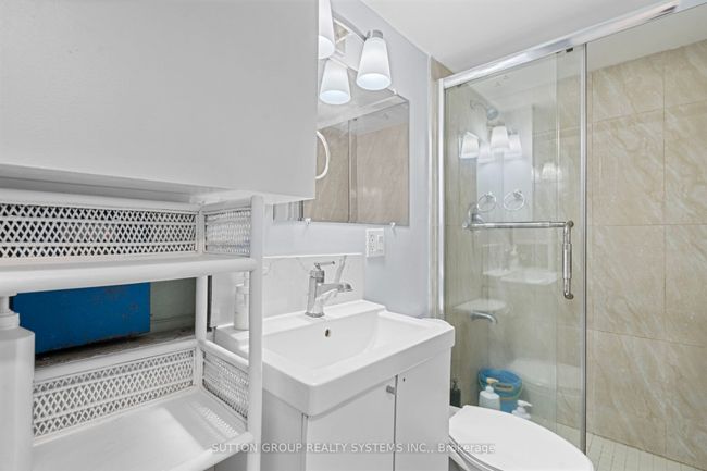 732 Royal York Rd, House other with 7 bedrooms, 4 bathrooms and 4 parking in Etobicoke ON | Image 36