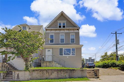 20 aka 22 Crescent Place, Yonkers, NY, 10704 | Card Image