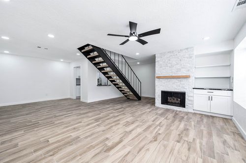 apt-1-5532 Beverlyhill St, Houston, TX, 77056-6828 | Card Image