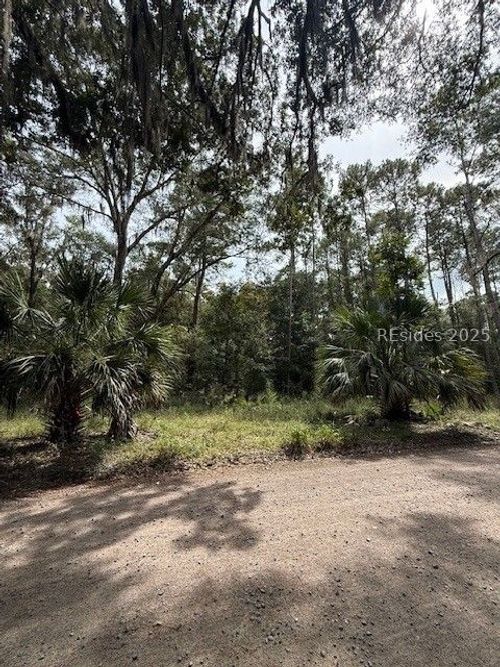 112 School Rd, Daufuskie Island, SC, 29915-9254 | Card Image