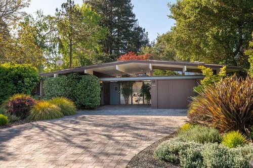 812 San Francisco Ct, Stanford, CA, 94305-1069 | Card Image
