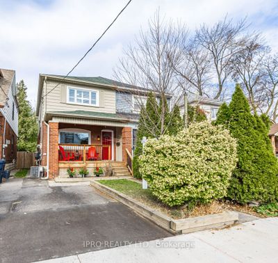 358 Sammon Ave, House attached with 3 bedrooms, 2 bathrooms and 1 parking in East York ON | Image 1