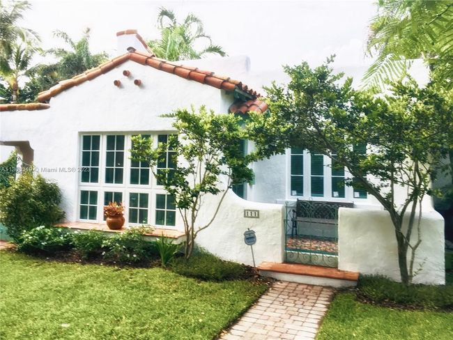 111 Cadima Ave, House other with 2 bedrooms, 2 bathrooms and null parking in Coral Gables FL | Image 4