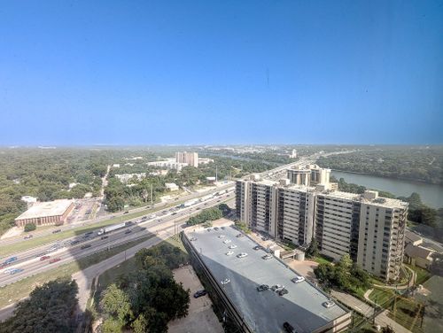 2405-48 East Ave, Austin, TX, 78701-4317 | Card Image