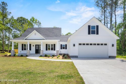 623 Winding Creek Rd, Rocky Point, NC, 28457-7675 | Card Image