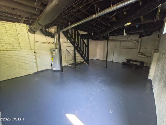242 N Broad St, House other with 3 bedrooms, 2 bathrooms and 4 parking in Lexington TN | Image 10