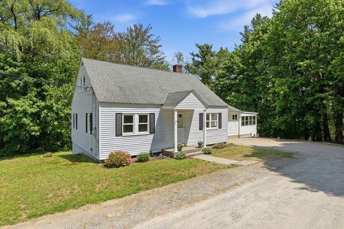 572 Massachusetts Ave, Lunenburg, MA, 01462-1306 | Card Image
