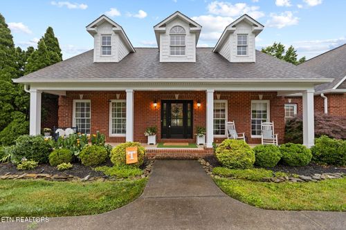 2414 Cross Creek Dr, Maryville, TN, 37803-7502 | Card Image
