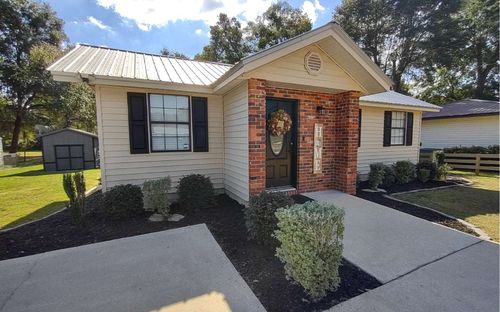 2407 Leigh Ter, Palatka, FL, 32177-6450 | Card Image