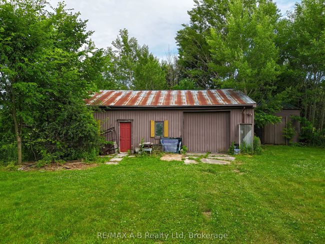 12096 Gale Rd, House other with 5 bedrooms, 4 bathrooms and 10 parking in Middlesex Centre ON | Image 45