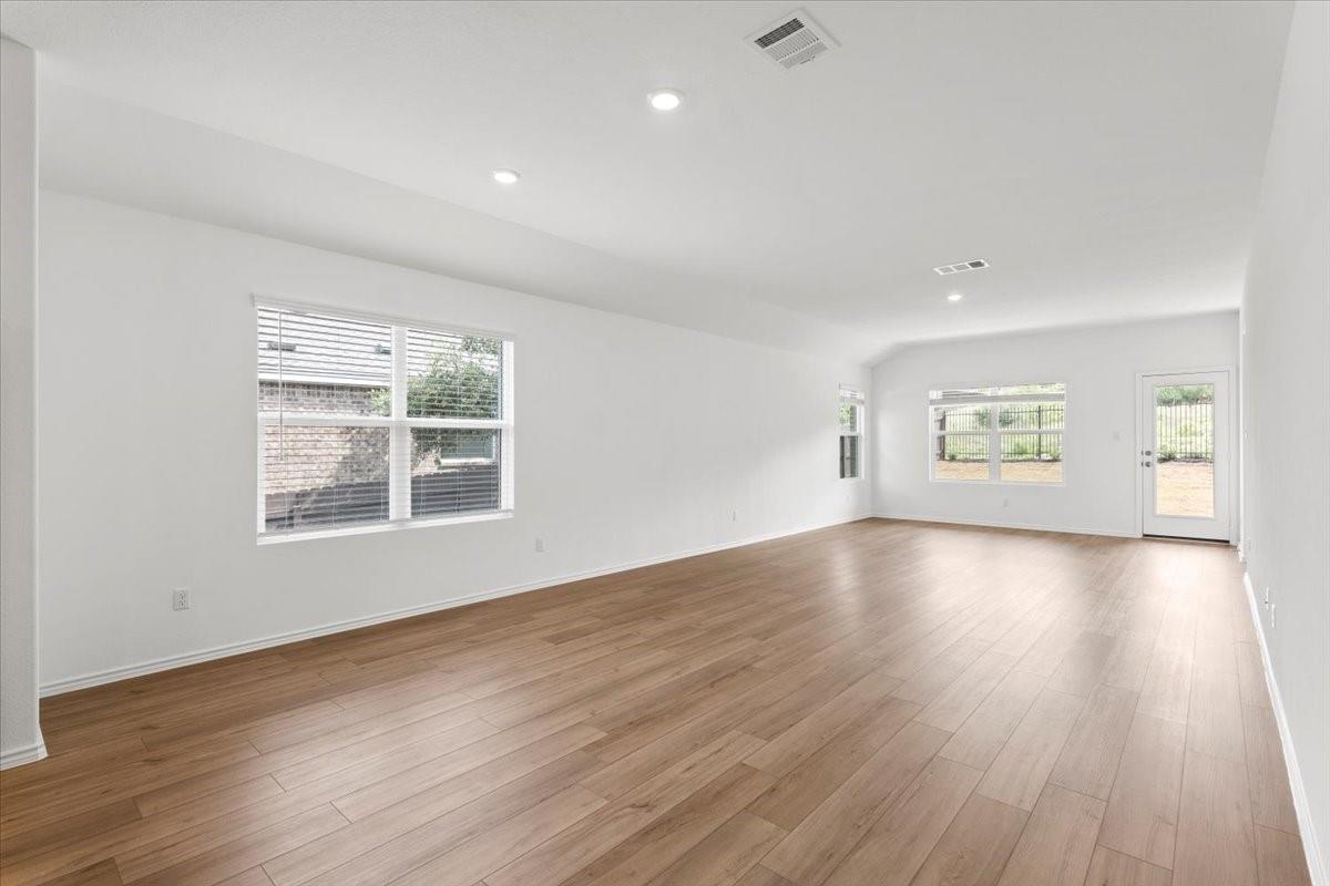 Residential Lease in Georgetown 4