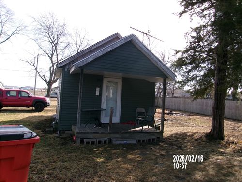 221 12th St, Charleston, IL, 61920 | Card Image