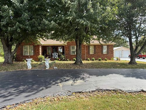 570 Loving Chapel Rd, Franklin, KY, 42134-6227 | Card Image
