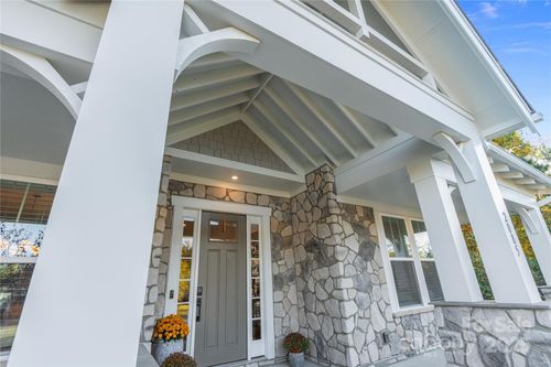 2085 Paddlers Cove Dr, Clover, SC, 29710-7200 | Card Image