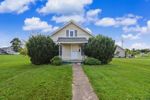 218 Elizabeth St, Willard, OH, 44890-1105 | Card Image