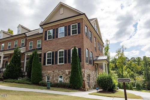 910 Wake Towne Dr, Raleigh, NC, 27609-7863 | Card Image