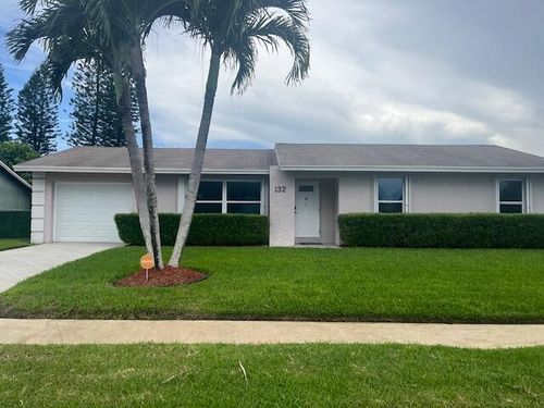 132 Bobwhite Rd, Royal Palm Beach, FL, 33411-1733 | Card Image