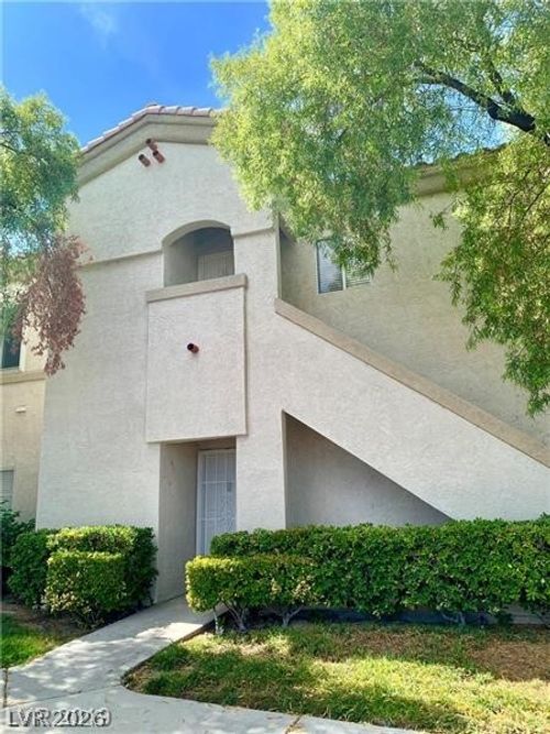 423-6480 Annie Oakley Dr, Las Vegas, NV, 89120-3956 | Card Image