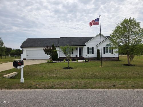 105 Jj Dr, Benson, NC, 27504-9612 | Card Image
