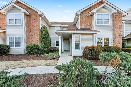 7828 Davinci Ln, Charlotte, NC, 28226-4051 | Card Image