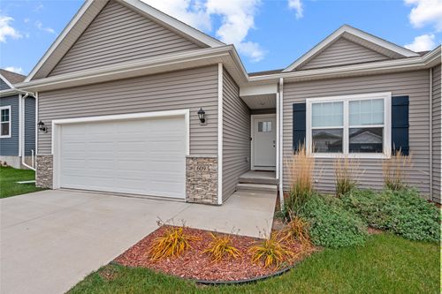 609 Maddie Ln, Tiffin, IA, 52340-9415 | Card Image