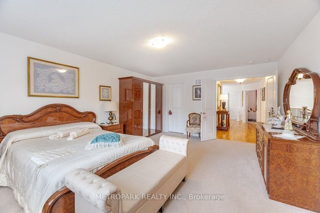 56 Manor Forest Rd, House other with 4 bedrooms, 4 bathrooms and 4 parking in Mount Albert ON | Image 31