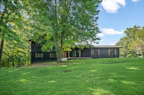 2050 Outlaw Rd, Woodlawn, TN, 37191-9172 | Card Image