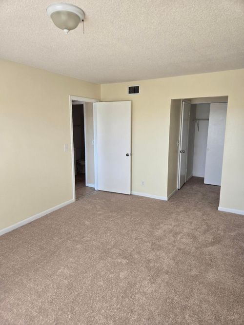 204-1814 Abbey Rd, West Palm Beach, FL, 33415-9341 | Card Image
