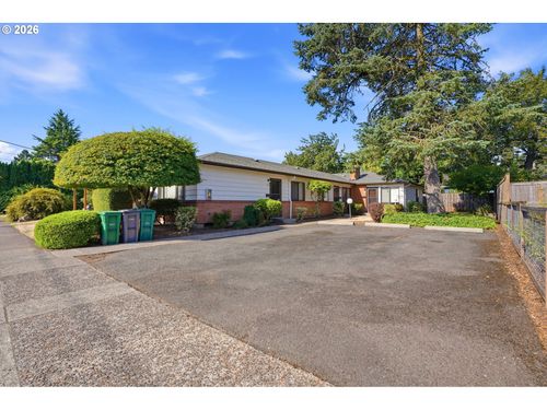 621 Ne 75th Ave, Portland, OR, 97213-6240 | Card Image