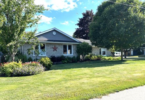 9 Johnstone Blvd, Walkerton, ON, N0G2V0 | Card Image