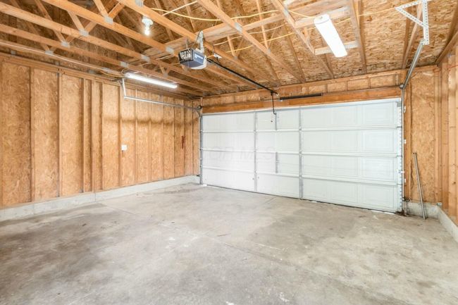 2 car garage | Image 31