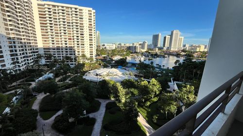913-600 Three Islands Blvd, Hallandale Beach, FL, 33009-7801 | Card Image