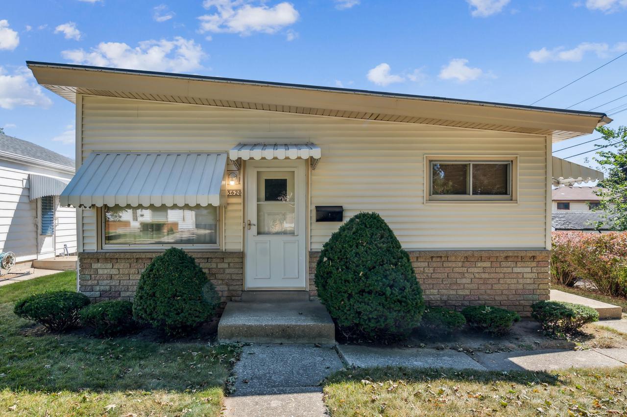 70th St, Milwaukee, WI 53218