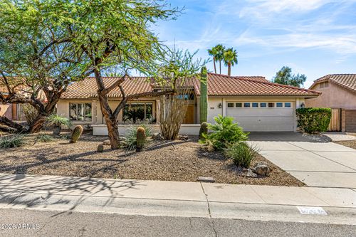 801 E Acoma Dr, Phoenix, AZ, 85022-4364 | Card Image