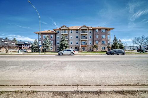 106-174 Railway Street N, Okotoks, AB, T1S0E2 | Card Image