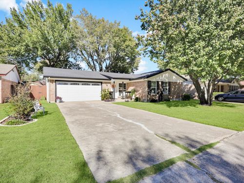 431 Marsha St, Keller, TX, 76248-3414 | Card Image