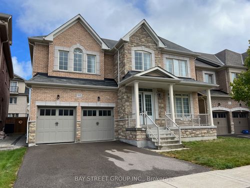 915 Ernest Cousins Cir, Newmarket, ON, L3X0H9 | Card Image