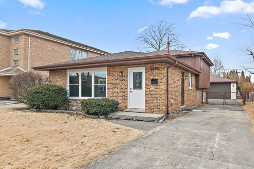 9426 S Springfield Ave, Evergreen Park, IL, 60805-2015 | Card Image