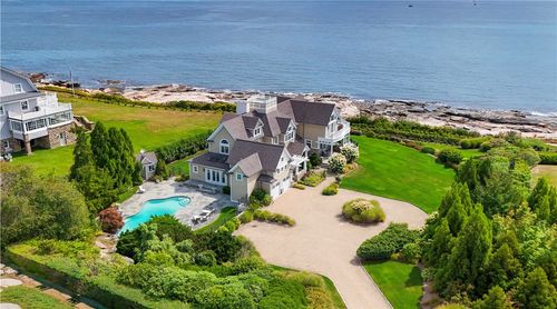 390 Ocean Rd, Narragansett, RI, 02882-1390 | Card Image