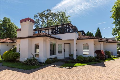 7-919 Pemberton Rd, Victoria, BC, V8S3R5 | Card Image