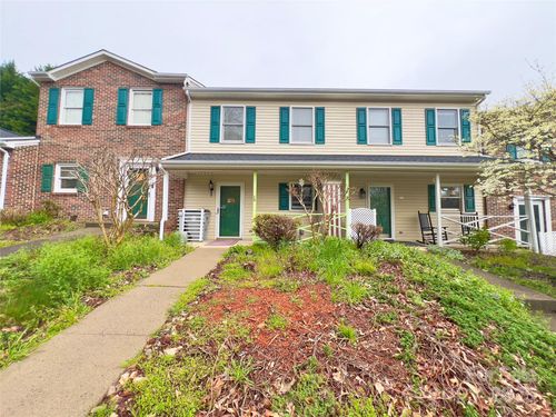 1217 Camelot Ct Ne, Lenoir, NC, 28645-8252 | Card Image