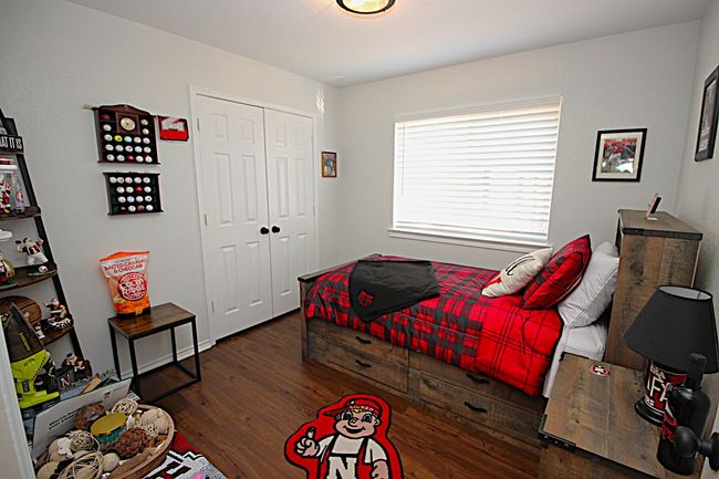 secondary Bedroom | Image 27