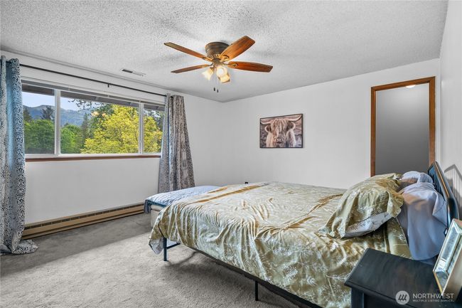 37911 300 Th Ave Se, House other with 3 bedrooms, 3 bathrooms and 6 parking in Enumclaw WA | Image 20