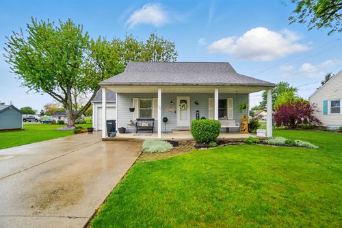 409 S Pine St, Wapakoneta, OH, 45895-2441 | Card Image