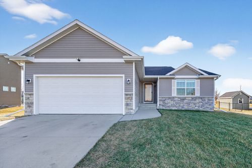 1304 Ne 2nd St, Stuart, IA, 50250-1050 | Card Image