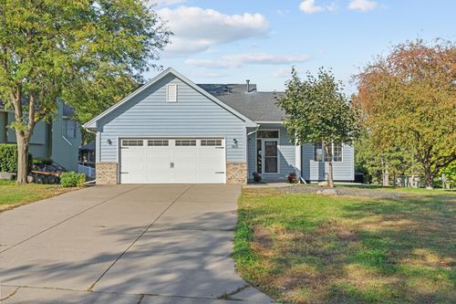 1165 Autumn Dr, Woodbury, MN, 55125-4816 | Card Image