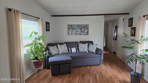 101 Juniper Dr, Barnegat, NJ, 08005-1116 | Card Image