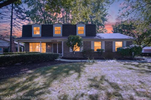 29110 Lake Park Drive, Farmington Hills, MI, 48331 | Card Image